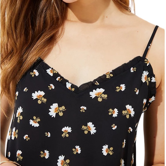 LOFT Black with Floral "Lily" Ruffle Cami XXL - Picture 2 of 9